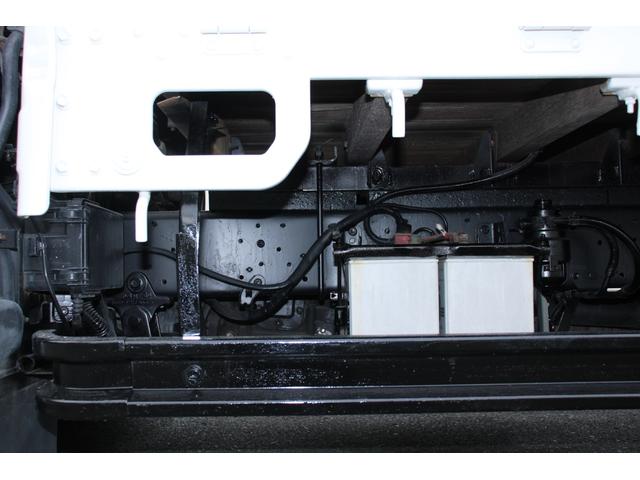 デュトロ 平ボディ-2tパワーゲート(PG) ワイドロング ☆13尺☆極東V802C☆リフト能力800kg☆オートマ車☆ロープ穴4対☆車両総重量5335kg☆荷台内寸4358x2098x380☆ゲートテーブルサイズ1156x2008☆床地上高911(45枚目)