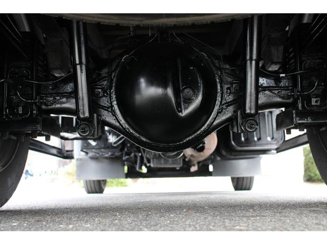 デュトロ 平ボディ-2tパワーゲート(PG) ワイドロング ☆13尺☆極東V802C☆リフト能力800kg☆オートマ車☆ロープ穴4対☆車両総重量5335kg☆荷台内寸4358x2098x380☆ゲートテーブルサイズ1156x2008☆床地上高911(47枚目)