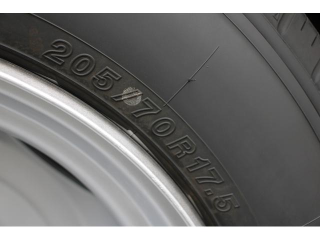 デュトロ 平ボディ-2tパワーゲート(PG) ワイドロング ☆13尺☆極東V802C☆リフト能力800kg☆オートマ車☆ロープ穴4対☆車両総重量5335kg☆荷台内寸4358x2098x380☆ゲートテーブルサイズ1156x2008☆床地上高911(55枚目)