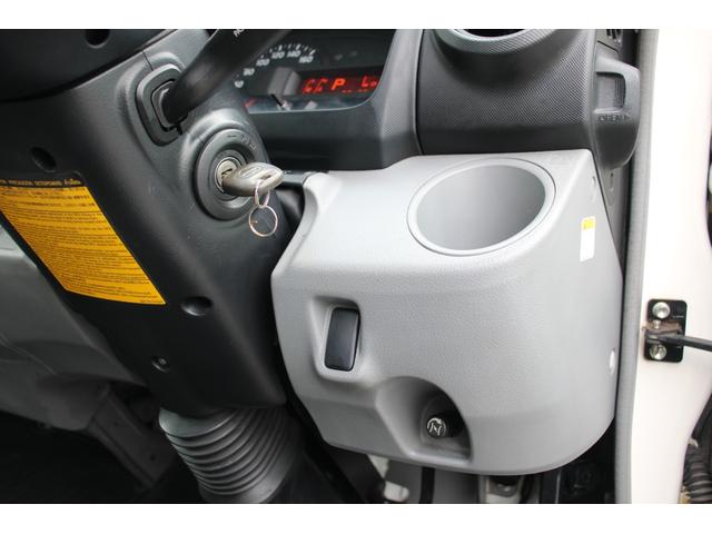 デュトロ 平ボディ-2tパワーゲート(PG) ワイドロング ☆13尺☆極東V802C☆リフト能力800kg☆オートマ車☆ロープ穴4対☆車両総重量5335kg☆荷台内寸4358x2098x380☆ゲートテーブルサイズ1156x2008☆床地上高911(73枚目)