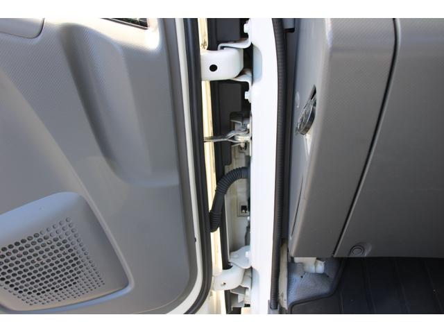 エルフトラック 平ボディ 2t積載 ロング 全低床 ロープ穴・フック2対 ETC 標準ロング スペアキーX3 車両総重量4605kg 荷台内寸4371-1801-373 床地上高897(62枚目)