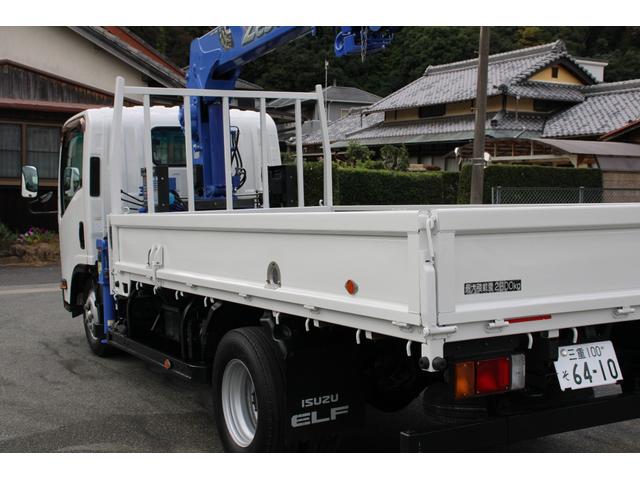 エルフトラック 4段クレーン ラジコン付 2.8t積載 ロング タダノZE264HRE 2.63t吊 フックイン ETC ロープ穴・フック2対 キーレス 車両総重量6365kg 荷台内寸3711-1786-373 床地上高1031(18枚目)