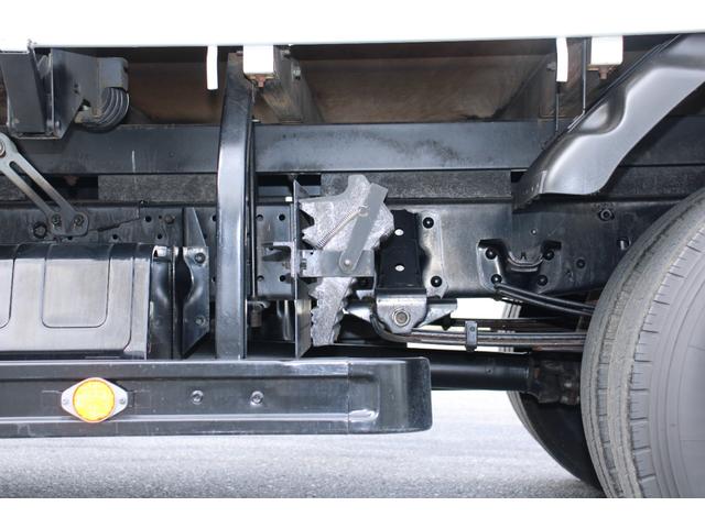 エルフトラック 4段クレーン ラジコン付 2.8t積載 ロング タダノZE264HRE 2.63t吊 フックイン ETC ロープ穴・フック2対 キーレス 車両総重量6365kg 荷台内寸3711-1786-373 床地上高1031(42枚目)