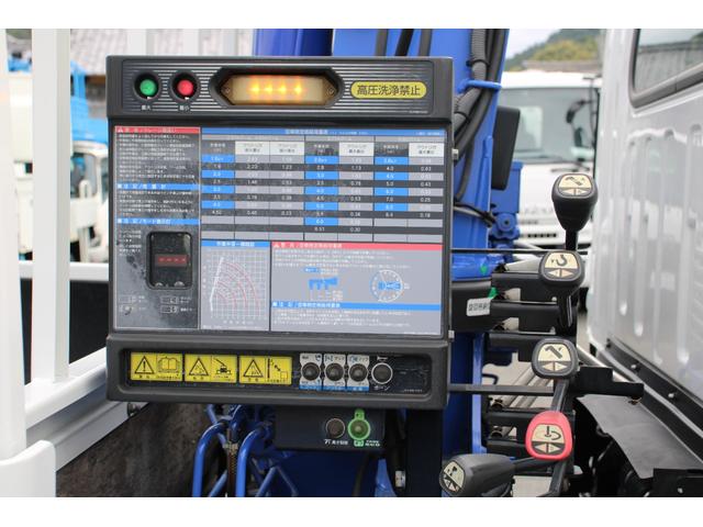 エルフトラック 4段クレーン ラジコン付 2.8t積載 ロング タダノZE264HRE 2.63t吊 フックイン ETC ロープ穴・フック2対 キーレス 車両総重量6365kg 荷台内寸3711-1786-373 床地上高1031(52枚目)