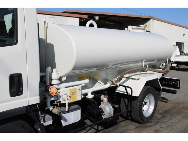 エルフトラック 散水車 4t ワイド ☆11尺☆極東LH04-304☆PTO式☆4000リットル☆キーレス☆スペアキー☆ETC☆車両重量7335kg☆荷台内寸3899x1920x1288(15枚目)