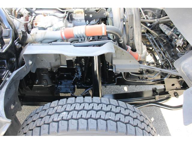 エルフトラック 散水車 4t ワイド ☆11尺☆極東LH04-304☆PTO式☆4000リットル☆キーレス☆スペアキー☆ETC☆車両重量7335kg☆荷台内寸3899x1920x1288(33枚目)