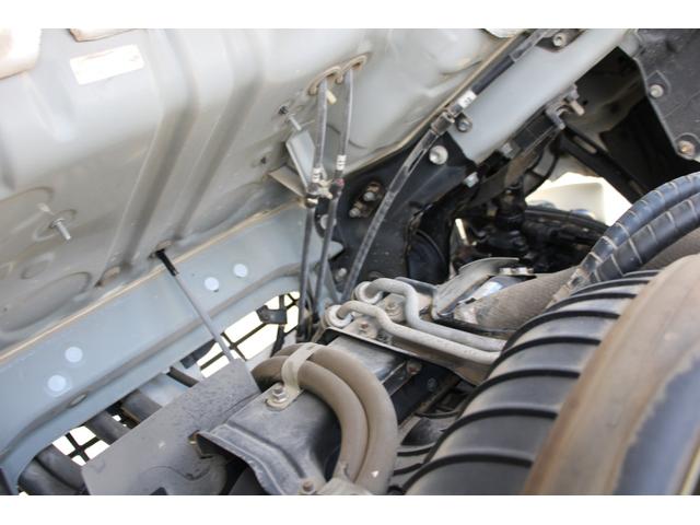 ヒノレンジャー クレーン４段　　２．７５ｔ　ラジコン　☆タダノＺＥ３０４ＨＲ☆２．９３吊☆フックイン☆ロープ穴４対☆４ｘ２☆２１０ＰＳ／１５４ＫＷ☆電格ミラー☆ＥＴＣ☆車両総重量７９７５ｋｇ☆荷台内寸５４０８ｘ２１４５ｘ４０４（24枚目）