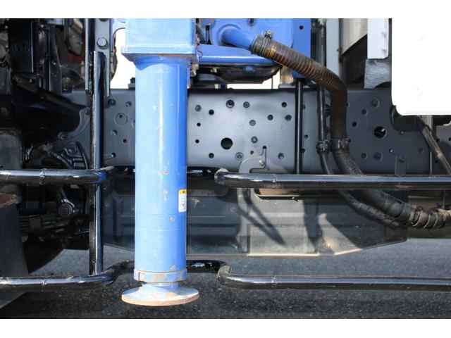 ヒノレンジャー クレーン４段　　２．７５ｔ　ラジコン　☆タダノＺＥ３０４ＨＲ☆２．９３吊☆フックイン☆ロープ穴４対☆４ｘ２☆２１０ＰＳ／１５４ＫＷ☆電格ミラー☆ＥＴＣ☆車両総重量７９７５ｋｇ☆荷台内寸５４０８ｘ２１４５ｘ４０４（48枚目）