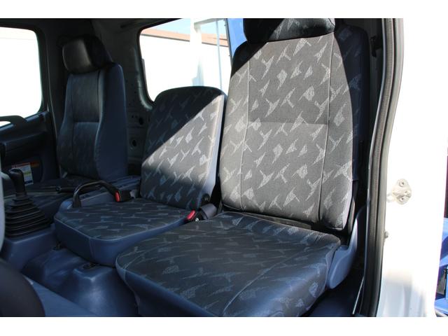 ヒノレンジャー クレーン４段　　２．７５ｔ　ラジコン　☆タダノＺＥ３０４ＨＲ☆２．９３吊☆フックイン☆ロープ穴４対☆４ｘ２☆２１０ＰＳ／１５４ＫＷ☆電格ミラー☆ＥＴＣ☆車両総重量７９７５ｋｇ☆荷台内寸５４０８ｘ２１４５ｘ４０４（66枚目）