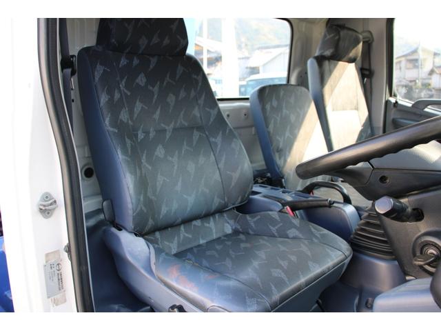 ヒノレンジャー クレーン４段　　２．７５ｔ　ラジコン　☆タダノＺＥ３０４ＨＲ☆２．９３吊☆フックイン☆ロープ穴４対☆４ｘ２☆２１０ＰＳ／１５４ＫＷ☆電格ミラー☆ＥＴＣ☆車両総重量７９７５ｋｇ☆荷台内寸５４０８ｘ２１４５ｘ４０４（68枚目）