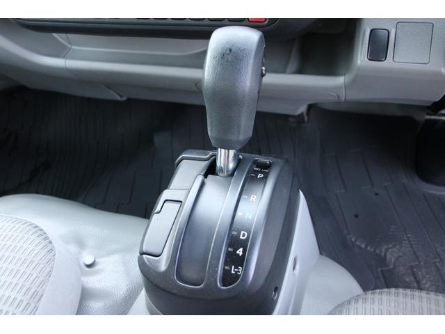 デュトロ ワイド　プレス式　パッカー車　２．５５ｔ積載　８．４立米　新明和ＧＴ０８３－５６３３ＰＮＴ　連続スイッチ　汚水タンク　Ｂモニター　電格ミラー　メッキグリル　フォグ　箱上キャリア　サイドラダー　車両総重量７９７５ｋｇ　荷台内寸４８６６－２０１７－１５６８（68枚目）