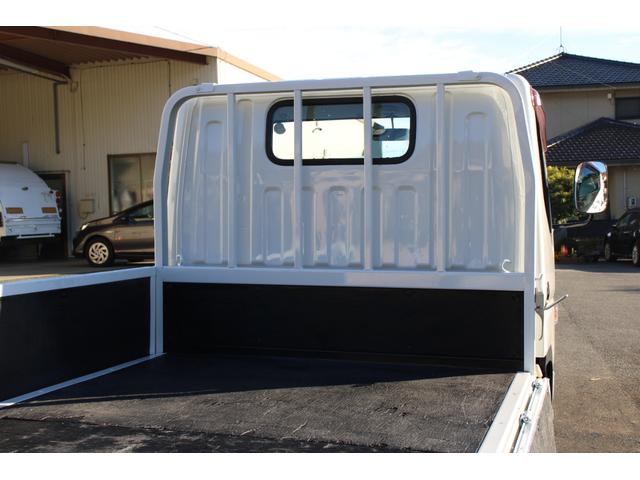 キャンター 平ボディ　１．５ｔ積載　４ＷＤ　１．５ｔ積載　３方開　４ＷＤ　全低床　ＥＴＣ　車両総重量４０１５ｋｇ　荷台内寸３１２２－１６０９－３７３　床地上高８８４（14枚目）