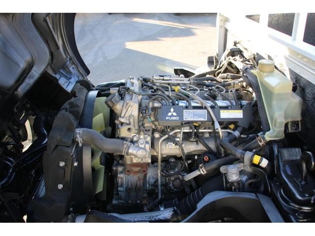 キャンター 平ボディ　１．５ｔ積載　４ＷＤ　１．５ｔ積載　３方開　４ＷＤ　全低床　ＥＴＣ　車両総重量４０１５ｋｇ　荷台内寸３１２２－１６０９－３７３　床地上高８８４（22枚目）