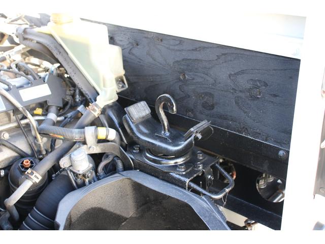 キャンター 平ボディ　１．５ｔ積載　４ＷＤ　１．５ｔ積載　３方開　４ＷＤ　全低床　ＥＴＣ　車両総重量４０１５ｋｇ　荷台内寸３１２２－１６０９－３７３　床地上高８８４（24枚目）