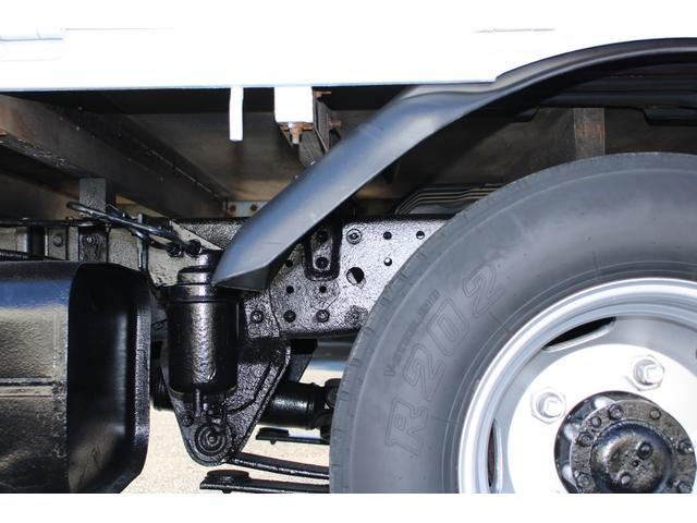 キャンター 平ボディ　１．５ｔ積載　４ＷＤ　１．５ｔ積載　３方開　４ＷＤ　全低床　ＥＴＣ　車両総重量４０１５ｋｇ　荷台内寸３１２２－１６０９－３７３　床地上高８８４（38枚目）