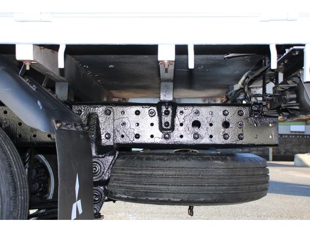 キャンター 平ボディ　１．５ｔ積載　４ＷＤ　１．５ｔ積載　３方開　４ＷＤ　全低床　ＥＴＣ　車両総重量４０１５ｋｇ　荷台内寸３１２２－１６０９－３７３　床地上高８８４（39枚目）