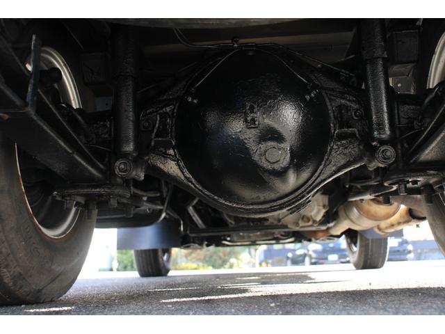 キャンター 平ボディ　１．５ｔ積載　４ＷＤ　１．５ｔ積載　３方開　４ＷＤ　全低床　ＥＴＣ　車両総重量４０１５ｋｇ　荷台内寸３１２２－１６０９－３７３　床地上高８８４（41枚目）