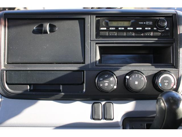 キャンター 平ボディ　１．５ｔ積載　４ＷＤ　１．５ｔ積載　３方開　４ＷＤ　全低床　ＥＴＣ　車両総重量４０１５ｋｇ　荷台内寸３１２２－１６０９－３７３　床地上高８８４（53枚目）