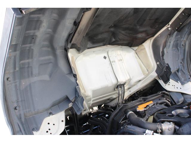 エルフトラック 冷蔵冷凍車　１．５ｔ　　　低温　－３０℃　２室　☆１０尺☆東プレＭＪ２２ＬＯＣ☆－３０℃設定☆サイドドア☆仕切扉☆２室☆荷箱キー有☆スペアキー☆Ｂモニター☆車両総重量４１２５ｋｇ☆荷台内寸３０２５ｘ１５６１ｘ１３４５☆床地上高９４８（18枚目）