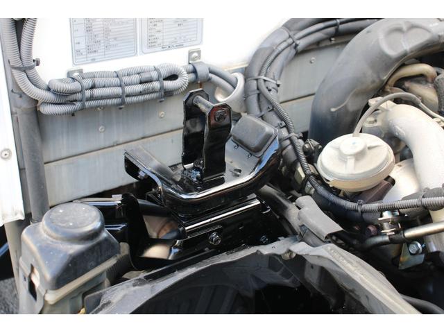 エルフトラック 冷蔵冷凍車　１．５ｔ　　　低温　－３０℃　２室　☆１０尺☆東プレＭＪ２２ＬＯＣ☆－３０℃設定☆サイドドア☆仕切扉☆２室☆荷箱キー有☆スペアキー☆Ｂモニター☆車両総重量４１２５ｋｇ☆荷台内寸３０２５ｘ１５６１ｘ１３４５☆床地上高９４８（26枚目）