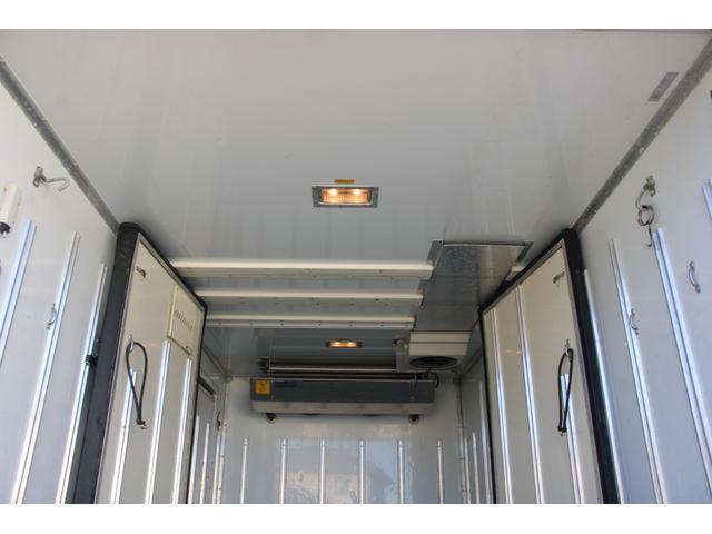 エルフトラック 冷蔵冷凍車　１．５ｔ　　　低温　－３０℃　２室　☆１０尺☆東プレＭＪ２２ＬＯＣ☆－３０℃設定☆サイドドア☆仕切扉☆２室☆荷箱キー有☆スペアキー☆Ｂモニター☆車両総重量４１２５ｋｇ☆荷台内寸３０２５ｘ１５６１ｘ１３４５☆床地上高９４８（39枚目）