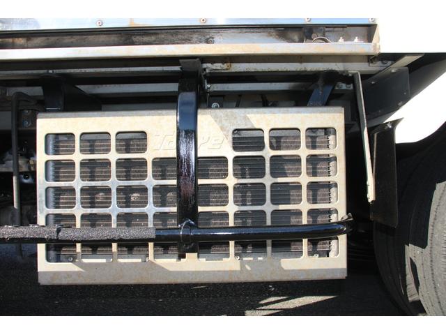 エルフトラック 冷蔵冷凍車　１．５ｔ　　　低温　－３０℃　２室　☆１０尺☆東プレＭＪ２２ＬＯＣ☆－３０℃設定☆サイドドア☆仕切扉☆２室☆荷箱キー有☆スペアキー☆Ｂモニター☆車両総重量４１２５ｋｇ☆荷台内寸３０２５ｘ１５６１ｘ１３４５☆床地上高９４８（51枚目）