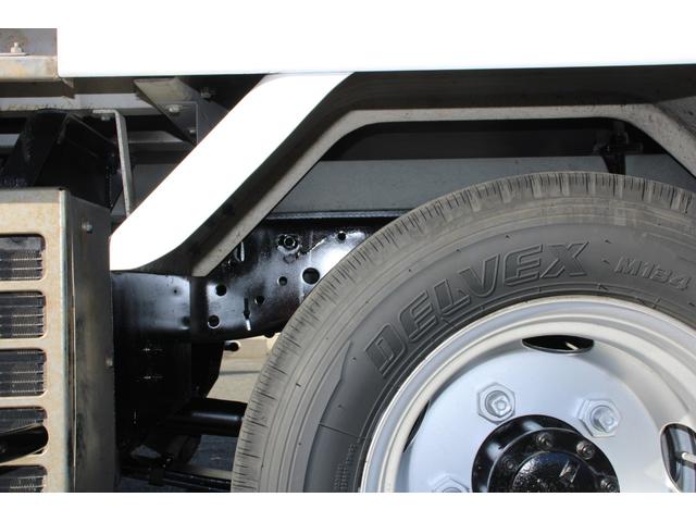 エルフトラック 冷蔵冷凍車　１．５ｔ　　　低温　－３０℃　２室　☆１０尺☆東プレＭＪ２２ＬＯＣ☆－３０℃設定☆サイドドア☆仕切扉☆２室☆荷箱キー有☆スペアキー☆Ｂモニター☆車両総重量４１２５ｋｇ☆荷台内寸３０２５ｘ１５６１ｘ１３４５☆床地上高９４８（52枚目）