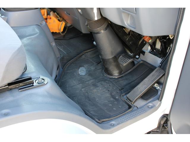 エルフトラック 冷蔵冷凍車　１．５ｔ　　　低温　－３０℃　２室　☆１０尺☆東プレＭＪ２２ＬＯＣ☆－３０℃設定☆サイドドア☆仕切扉☆２室☆荷箱キー有☆スペアキー☆Ｂモニター☆車両総重量４１２５ｋｇ☆荷台内寸３０２５ｘ１５６１ｘ１３４５☆床地上高９４８（75枚目）