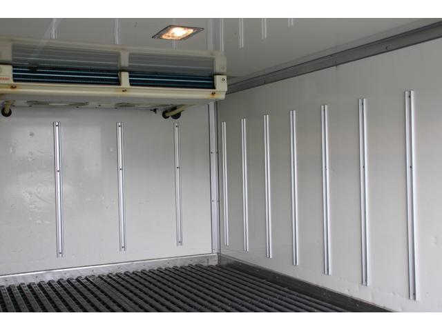 トヨエース 冷蔵冷凍車　１．５ｔ　低温－２２℃　１０尺☆デンソー冷凍機☆サイドドア☆フォグ☆レザー調シートカバー☆リアＷタイヤ☆スペアキー☆電格ミラー☆ＥＴＣ☆車両総重量３７６５ｋｇ☆荷台内寸２９２６ｘ１５６１ｘ１０５２☆床地上高８３５（32枚目）