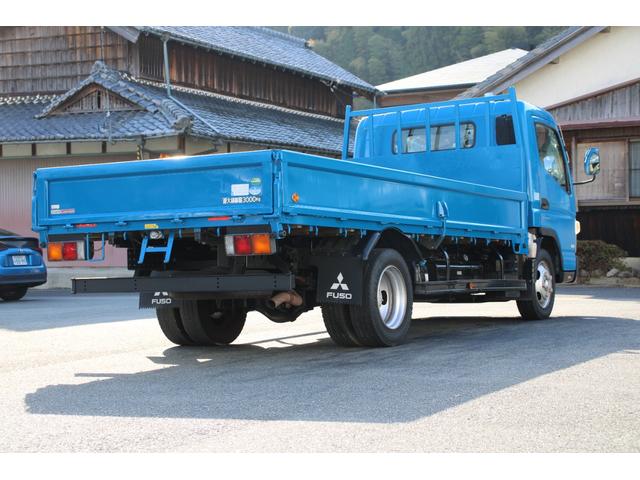 キャンター 平ボディ　３ｔ積載　ワイドロング　３ｔ積載　バックカメラ　キーレス　ナビ　電格ミラー　ＥＴＣ　アオリ縞板加工　車両総重量５９０５ｋｇ　荷台内寸４３５４－１８９７－３７８　床地上高９７７（5枚目）