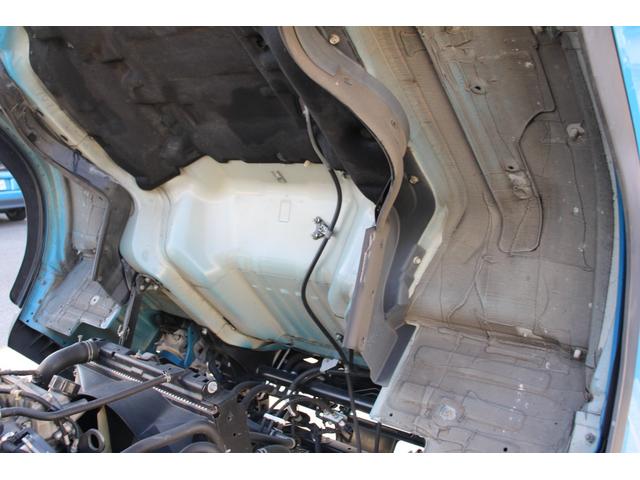 キャンター 平ボディ　３ｔ積載　ワイドロング　３ｔ積載　バックカメラ　キーレス　ナビ　電格ミラー　ＥＴＣ　アオリ縞板加工　車両総重量５９０５ｋｇ　荷台内寸４３５４－１８９７－３７８　床地上高９７７（26枚目）