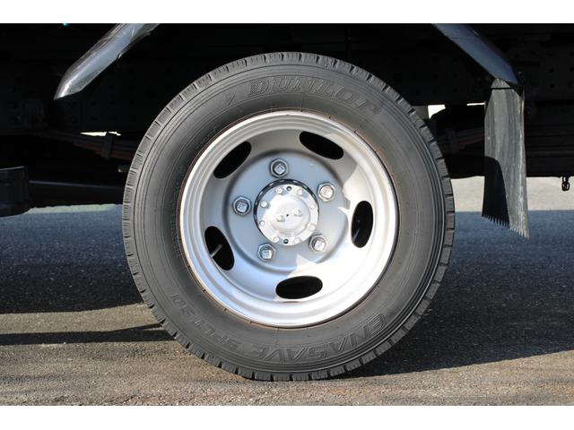 キャンター 平ボディ　３ｔ積載　ワイドロング　３ｔ積載　バックカメラ　キーレス　ナビ　電格ミラー　ＥＴＣ　アオリ縞板加工　車両総重量５９０５ｋｇ　荷台内寸４３５４－１８９７－３７８　床地上高９７７（47枚目）