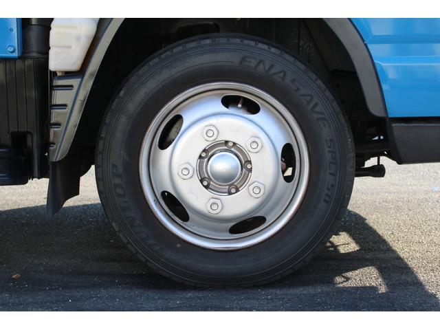 キャンター 平ボディ　３ｔ積載　ワイドロング　３ｔ積載　バックカメラ　キーレス　ナビ　電格ミラー　ＥＴＣ　アオリ縞板加工　車両総重量５９０５ｋｇ　荷台内寸４３５４－１８９７－３７８　床地上高９７７（49枚目）