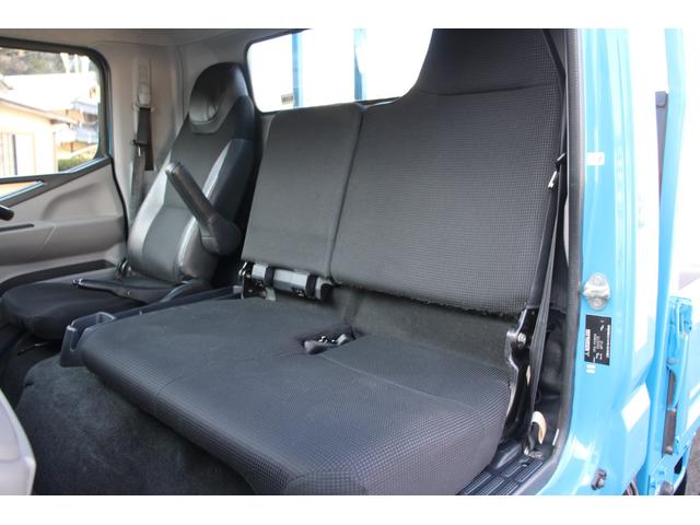 キャンター 平ボディ　３ｔ積載　ワイドロング　３ｔ積載　バックカメラ　キーレス　ナビ　電格ミラー　ＥＴＣ　アオリ縞板加工　車両総重量５９０５ｋｇ　荷台内寸４３５４－１８９７－３７８　床地上高９７７（65枚目）