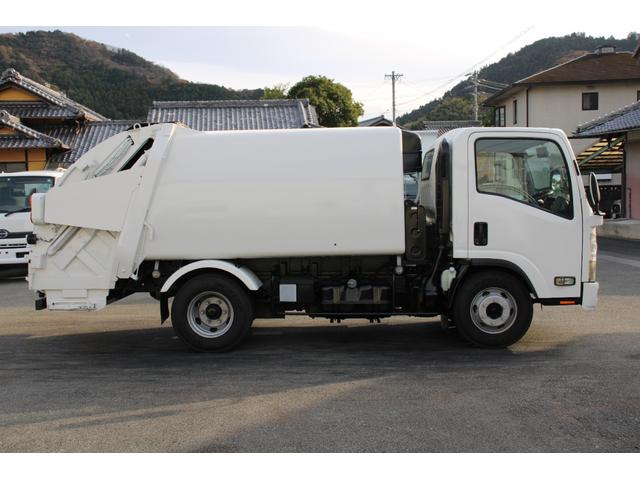 エルフトラック パッカー車/塵芥車 3.05t積載 5.9立米 プレス式 極東GB59-26-S 連続スイッチ 汚水タンク バックモニター 電格ミラー レザー調シートカバー スペアキー 車両総重量7995kg 荷台内寸3780-1980-1700(4枚目)
