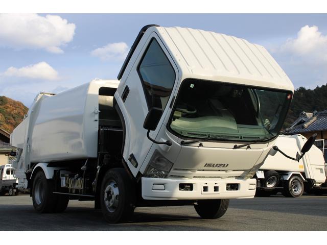 エルフトラック パッカー車/塵芥車 3.05t積載 5.9立米 プレス式 極東GB59-26-S 連続スイッチ 汚水タンク バックモニター 電格ミラー レザー調シートカバー スペアキー 車両総重量7995kg 荷台内寸3780-1980-1700(11枚目)