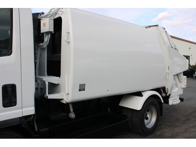 エルフトラック パッカー車/塵芥車 3.05t積載 5.9立米 プレス式 極東GB59-26-S 連続スイッチ 汚水タンク バックモニター 電格ミラー レザー調シートカバー スペアキー 車両総重量7995kg 荷台内寸3780-1980-1700(15枚目)