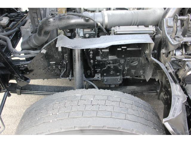 エルフトラック パッカー車/塵芥車 3.05t積載 5.9立米 プレス式 極東GB59-26-S 連続スイッチ 汚水タンク バックモニター 電格ミラー レザー調シートカバー スペアキー 車両総重量7995kg 荷台内寸3780-1980-1700(20枚目)