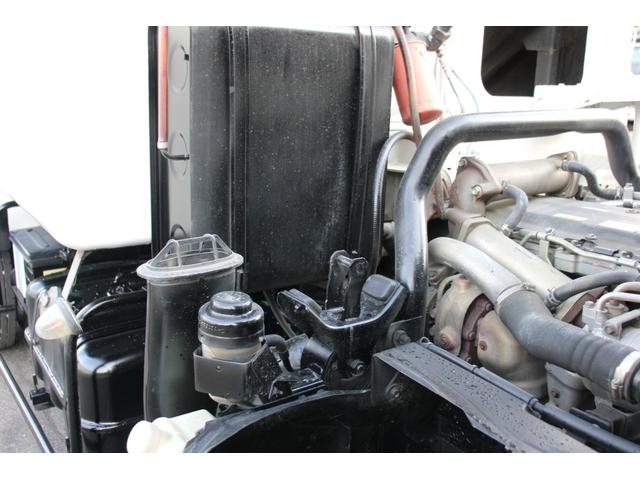 エルフトラック パッカー車/塵芥車 3.05t積載 5.9立米 プレス式 極東GB59-26-S 連続スイッチ 汚水タンク バックモニター 電格ミラー レザー調シートカバー スペアキー 車両総重量7995kg 荷台内寸3780-1980-1700(27枚目)