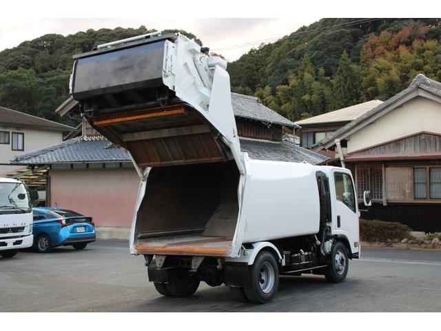 エルフトラック パッカー車/塵芥車 3.05t積載 5.9立米 プレス式 極東GB59-26-S 連続スイッチ 汚水タンク バックモニター 電格ミラー レザー調シートカバー スペアキー 車両総重量7995kg 荷台内寸3780-1980-1700(29枚目)