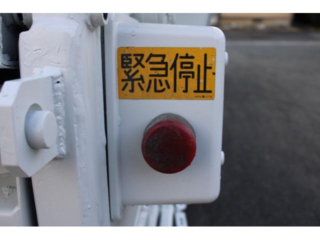 エルフトラック パッカー車/塵芥車 3.05t積載 5.9立米 プレス式 極東GB59-26-S 連続スイッチ 汚水タンク バックモニター 電格ミラー レザー調シートカバー スペアキー 車両総重量7995kg 荷台内寸3780-1980-1700(60枚目)