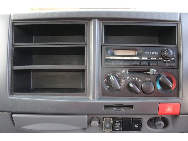 エルフトラック パッカー車/塵芥車 3.05t積載 5.9立米 プレス式 極東GB59-26-S 連続スイッチ 汚水タンク バックモニター 電格ミラー レザー調シートカバー スペアキー 車両総重量7995kg 荷台内寸3780-1980-1700(64枚目)