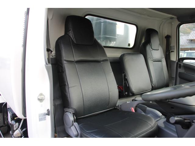 エルフトラック パッカー車/塵芥車 3.05t積載 5.9立米 プレス式 極東GB59-26-S 連続スイッチ 汚水タンク バックモニター 電格ミラー レザー調シートカバー スペアキー 車両総重量7995kg 荷台内寸3780-1980-1700(72枚目)