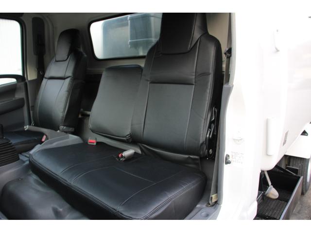 エルフトラック パッカー車/塵芥車 3.05t積載 5.9立米 プレス式 極東GB59-26-S 連続スイッチ 汚水タンク バックモニター 電格ミラー レザー調シートカバー スペアキー 車両総重量7995kg 荷台内寸3780-1980-1700(77枚目)
