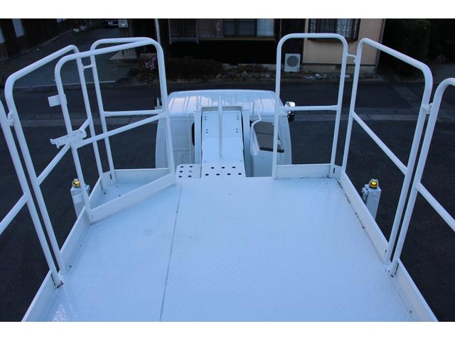 エルフトラック 高所作業車 建機仕様 タダノAT-120S(12m) ☆13尺☆タダノAT-120S☆スーパーデッキ☆荷重1000kg☆アドブルー☆キーレス☆Bモニター☆電格ミラー☆ETC☆車両総重量7065kg☆荷台内寸4609x1812x2355(33枚目)