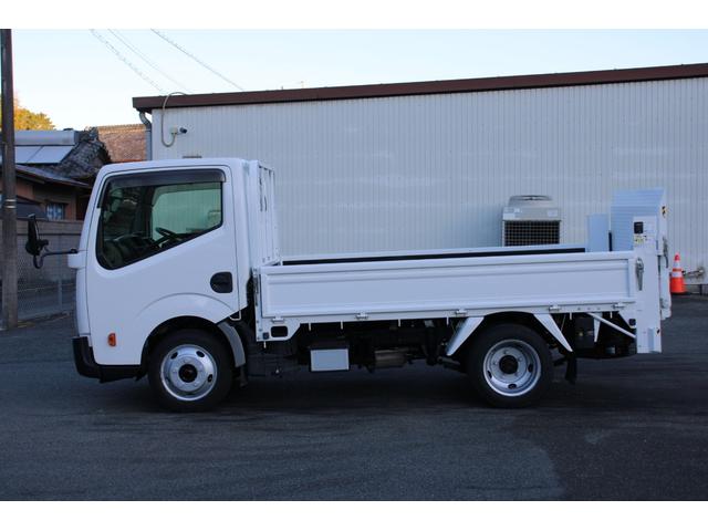 アトラストラック 平ボディ-2tパワーゲート(PG) 全低床 ☆10尺☆リフト能力600kg☆☆キーレス☆フォグランプ☆電格ミラー☆スペアキー☆車両総重量4435kg☆荷台内寸3069x1615x374☆ゲートテーブルサイズ806x1452☆床地上高845(5枚目)