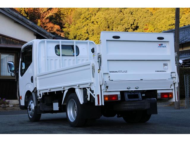 アトラストラック 平ボディ-2tパワーゲート(PG) 全低床 ☆10尺☆リフト能力600kg☆☆キーレス☆フォグランプ☆電格ミラー☆スペアキー☆車両総重量4435kg☆荷台内寸3069x1615x374☆ゲートテーブルサイズ806x1452☆床地上高845(7枚目)