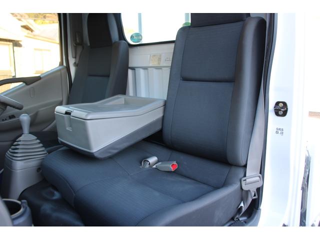 アトラストラック 平ボディ-2tパワーゲート(PG) 全低床 ☆10尺☆リフト能力600kg☆☆キーレス☆フォグランプ☆電格ミラー☆スペアキー☆車両総重量4435kg☆荷台内寸3069x1615x374☆ゲートテーブルサイズ806x1452☆床地上高845(69枚目)