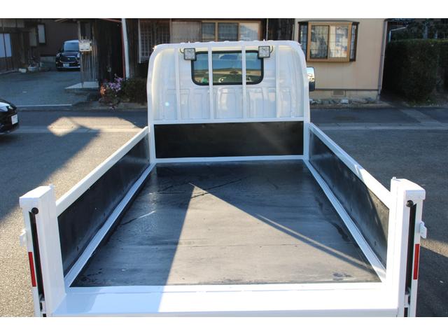 エルフトラック 平ボディ-2tパワーゲート(PG) 4WD 全低床 10尺☆極東V601B☆パートタイム4WD☆フォグランプ☆キーレス☆電格ミラー☆スペアキー☆車両重量4985kg☆荷台内寸3090x1627x372☆ゲートテーブル757x1531☆床地上高837(32枚目)