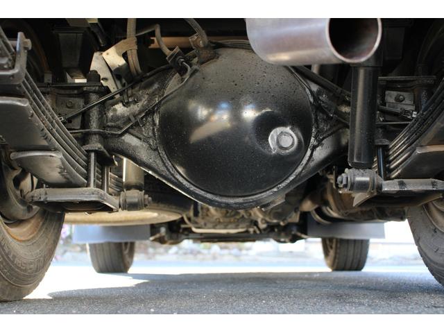 エルフトラック 平ボディ-2tパワーゲート(PG) 4WD 全低床 10尺☆極東V601B☆パートタイム4WD☆フォグランプ☆キーレス☆電格ミラー☆スペアキー☆車両重量4985kg☆荷台内寸3090x1627x372☆ゲートテーブル757x1531☆床地上高837(48枚目)